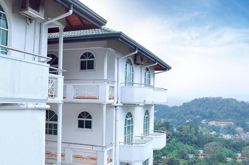 The Peak Pavilion Kandy Eksteriør billede