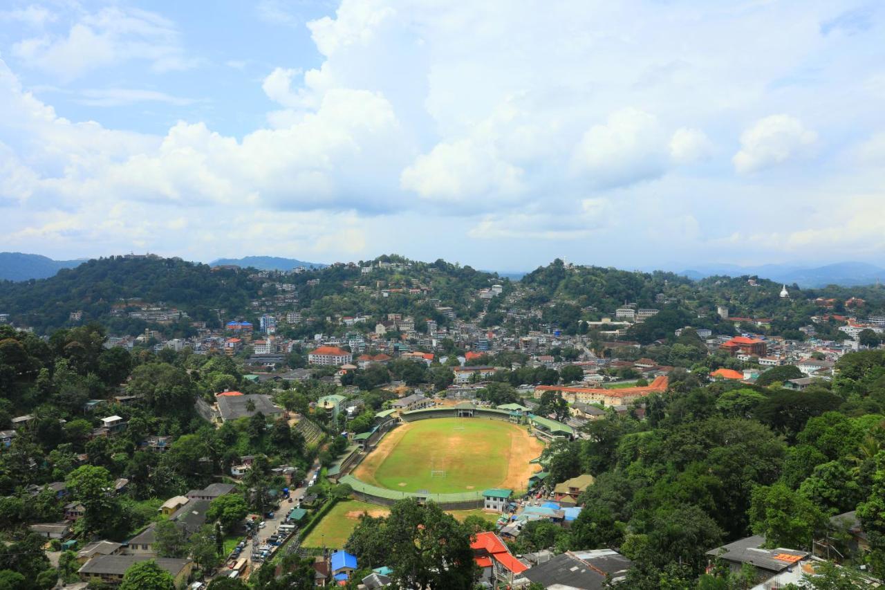 The Peak Pavilion Kandy Eksteriør billede